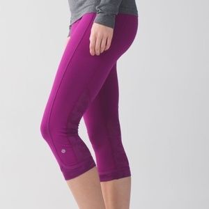 Lululemon Run For Days Crop 6